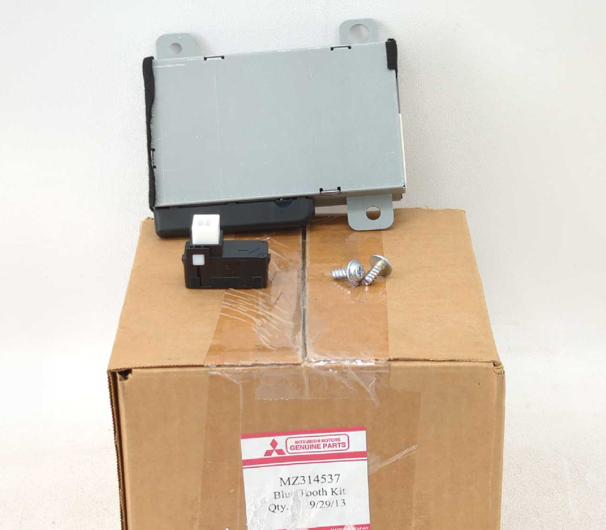 New OEM Genuine Mitsubishi BlueTooth Hands Free Kit 2012-2013