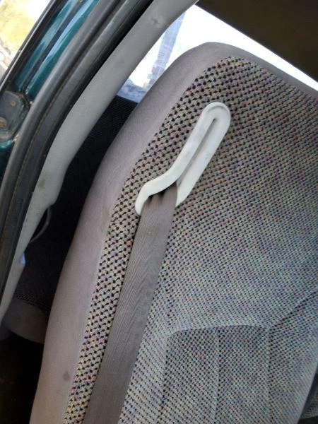 Right Front Seat Center Seat Very Nice OEM 1999 Dodge Ram 2500 - Изображение 2 из 4