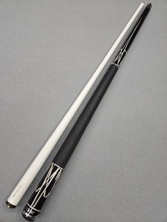 Predator Black 3 1 Pool Cue Uni loc