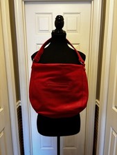 Thirty One Jewell Cherry Red Purse Shoulder Bag Tote And Matching Zip pouch
