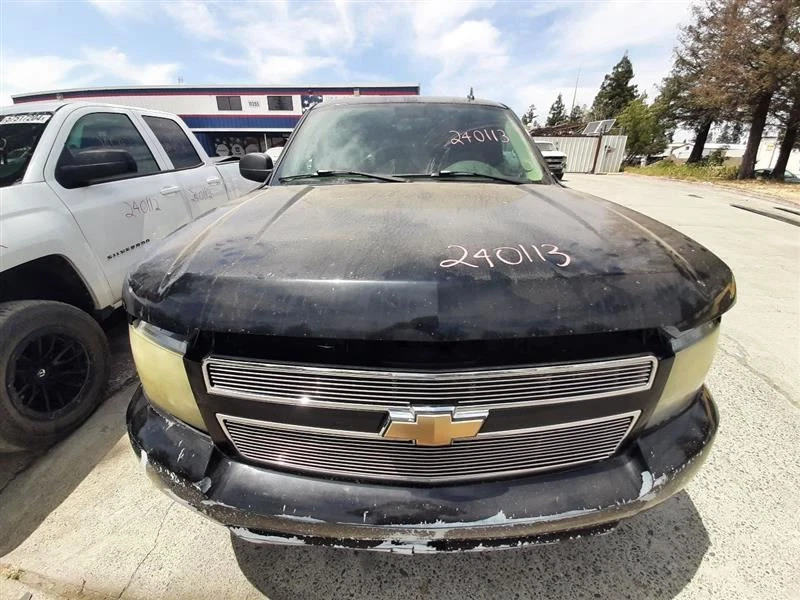 05 06 07 08 Tanque de combustible Chevrolet Tahoe 5,3 L 8-323 OPT LMG 25904452 Foto 3 de 4