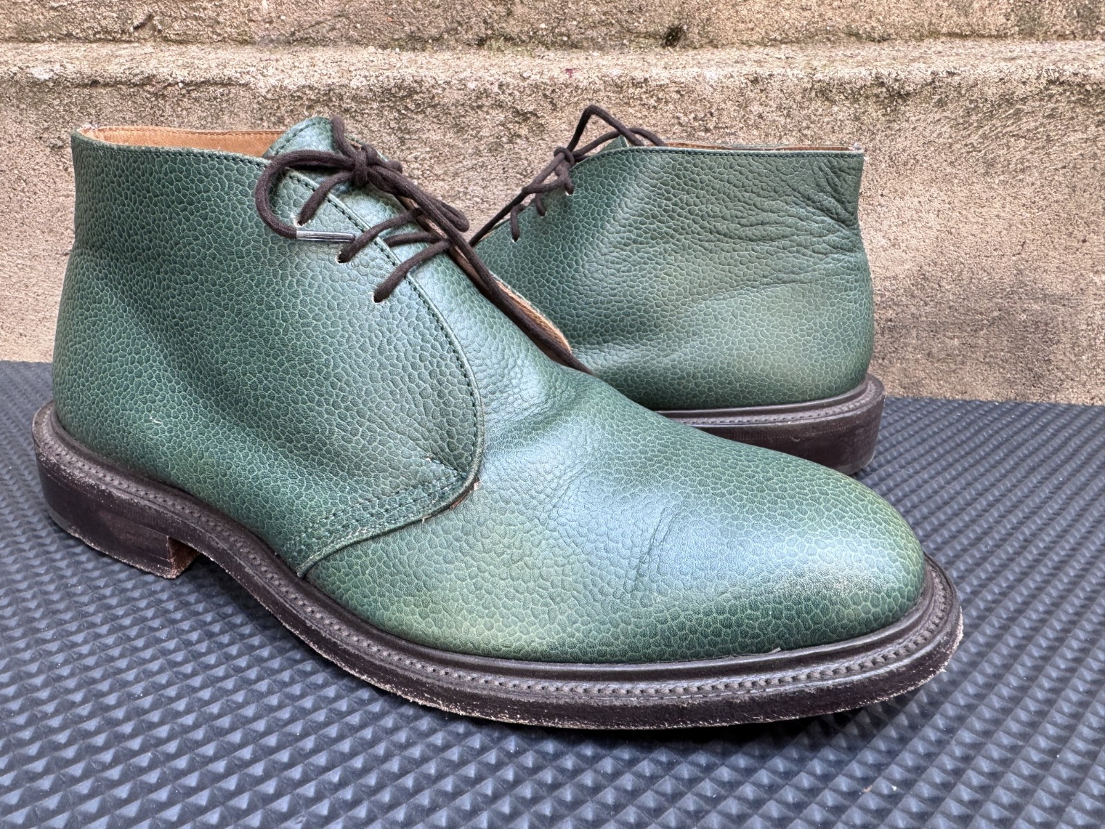 Trickers ALDO Chukka Pebble Grain Leather Boot UK 8.5 | US 9.5 Duties Paid (USA)