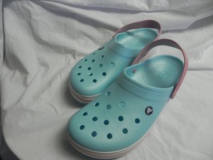 light blue crocs mens