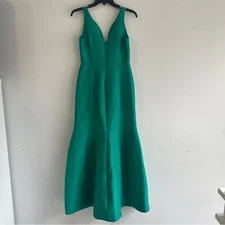 Halston Heritage Sleeveless Plunge-Neck Tulip Evening Gown Dress 22466