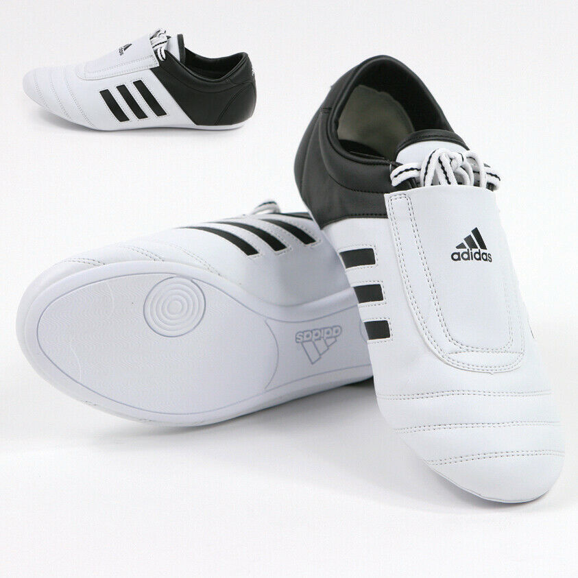 最終値下げ！新品　adidas TAEKWONDO シューズ 黒/白 箱付き Adidas Martial Arts Shoes Taekwondo ADI KICK II Training