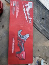 Milwaukee M12 2470-20 Plastic Pipe Shear Kit - Red