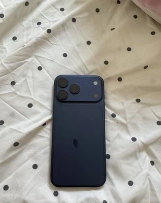 iphone 17 pro max - Photo 1/4