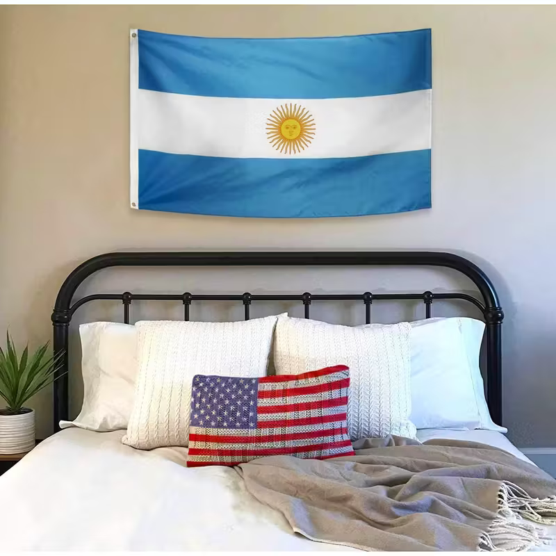 Bandiera Argentina 100% Poliestere Per Esterno | 90x150 Cm Con Doppio Orlo E Occhielli In Ottone | Resistente E Lavabile | Perfetta Per Eventi Sportivi, Feste Nazionali E Balconi