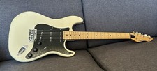 Peavey Predator crema bianco strat anni 90 made in USA. LEGGI BENE