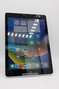 Apple iPad 5.Gen A1822 Grau 128GB Displayschaden #2-4499