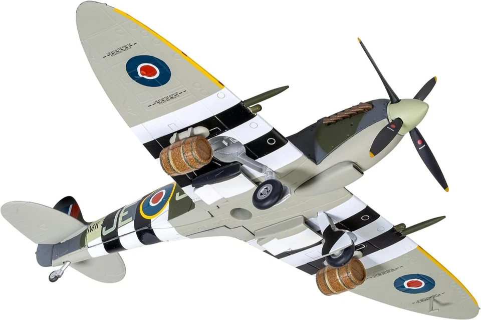 New SUPERMARINE SPITFIRE Die-Cast MODEL AIRPLANE Royal Canadian Air Force WWII - Image 2 of 4