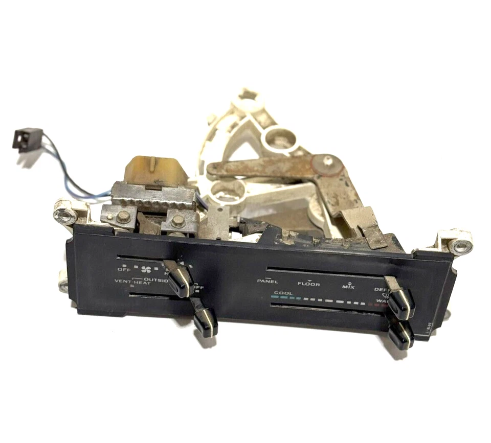 1987-1988 Ford F150 F250 F350 CLIMATE CONTROL HEAT NON A/C - OEM - Image 2 of 4
