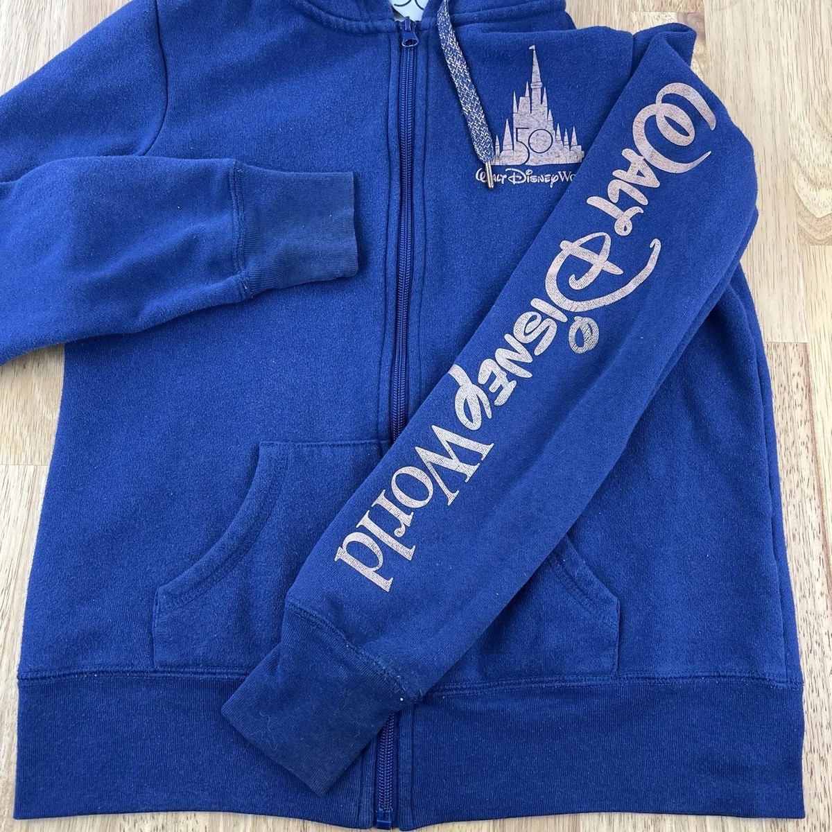 Walt Disney World 50th Anniversary Cinderella Castle Jacket 108909aml1.jpg main image 4