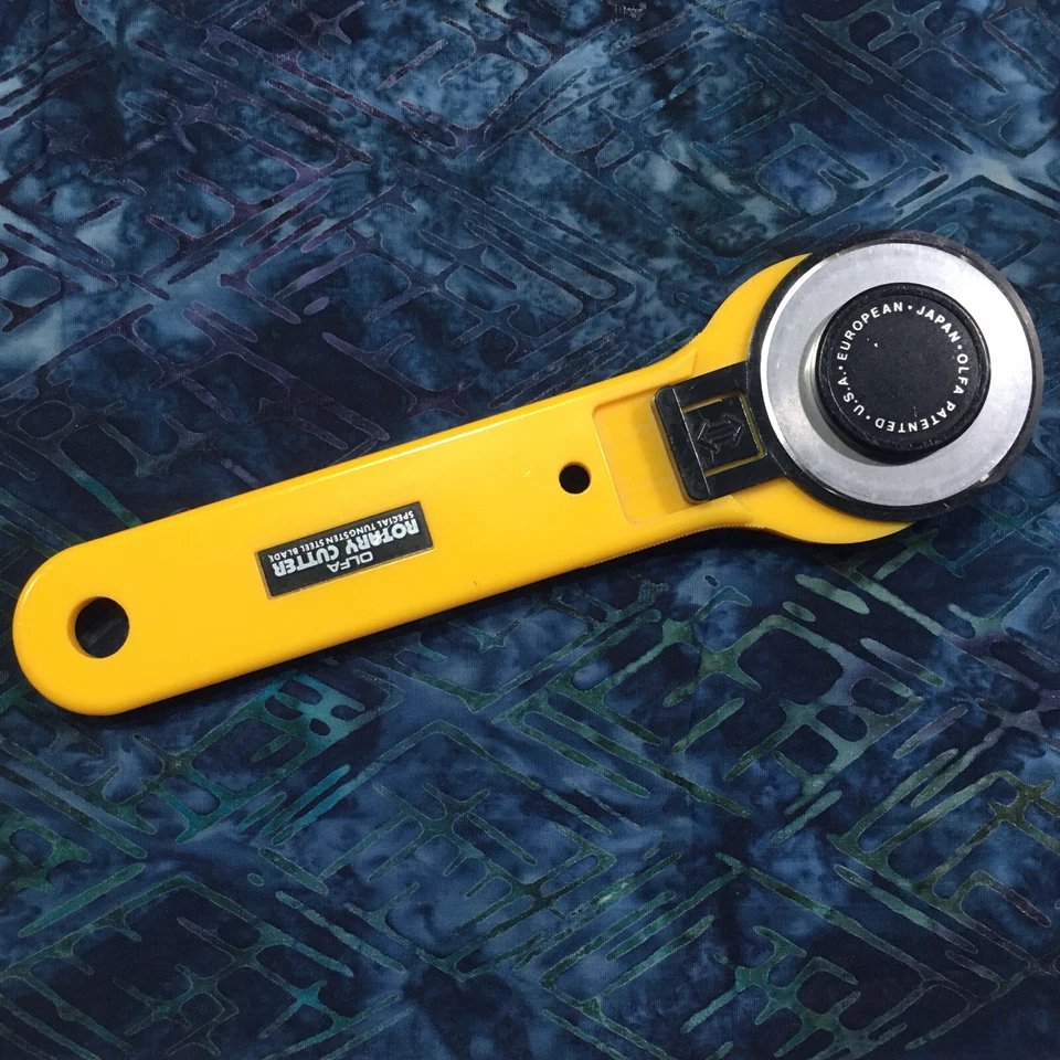 Robert Kaufman Batik Fabric AMD-20607-69 MIDNIGHT, By The Half Yard — 第 3/3 张图片