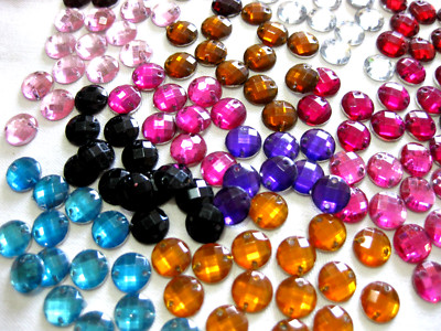 100 Acryl-Strass-Glitzersteine rund 10mm zum Aufnähen Farbe wählbar  St18E