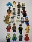 Lot Of 20 Logo minifigures great condition (20 minifigures) T7-1