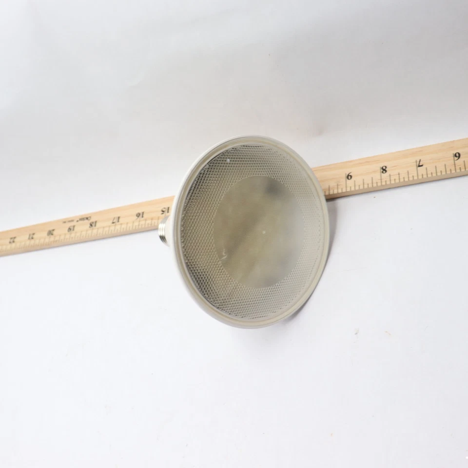 Ecosmart PAR38 Dimmable LED Flood Light Bulb White 150W Equivalent - Image 3 of 4