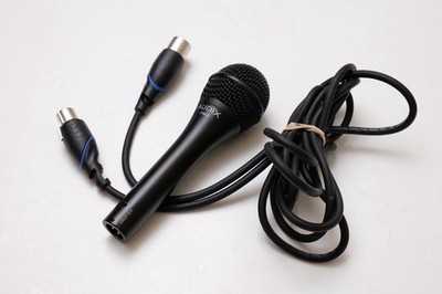 Audix OM2 Handheld Wired XLR 3-Pin Microphone Black with Monster XLR Cable