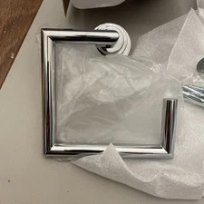 Moen Arris Towel Ring YB0886CH in Chrome. Open box, excellent condition 