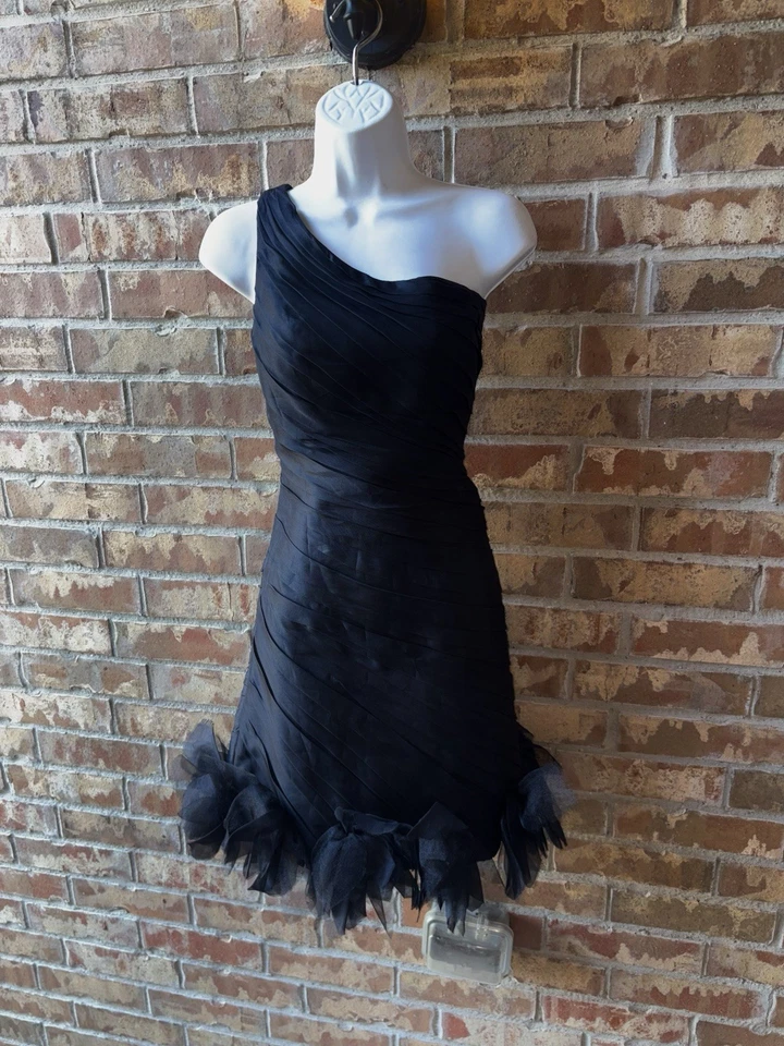 Theia Mini Vestido Un Hombro Acanalado Mezcla Seda con Dobladillo Roseta Talla 8 Foto 2 de 4