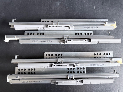 Auszug Schubladen Hettich 32/25 mit Push to Open-Funktion - 2 Paar verfügbar
