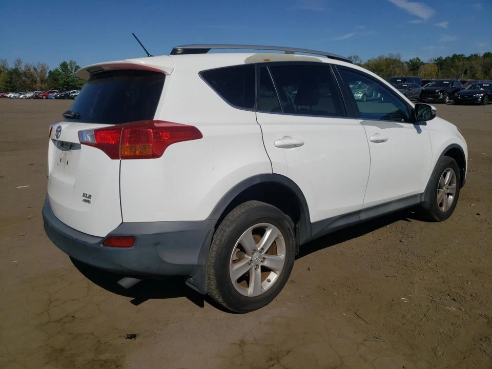 Used Front Right Fender fits: 2014 Toyota Rav4 gasoline Front Right Grade A Foto 3 de 4
