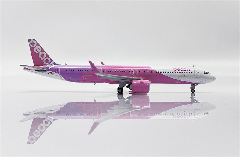 JC Wings Peach for Airbus A321neo JA901P 1/400 Aircraft Pre JC Wings Peach for Airbus A321neo JA901P 1/400 Aircraft Pre