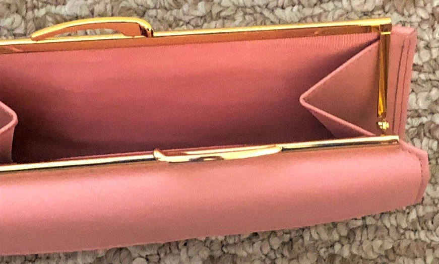 Women Purse Wallet w/ Envelop Credit Card and ID Holders - Image 4 of 4