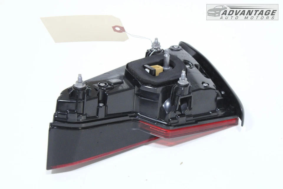 AUDI A4 2017-2020 LUZ TRASERA IZQUIERDA INTERIOR LUZ TRASERA LÁMPARA 8W5945093D OEM Foto 3 de 4