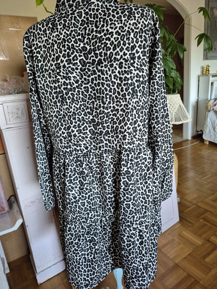 Kleid Von Tessential.s Gr. XL Pretty Blogger Stiefelkleid Herbst - Bild 4 von 4