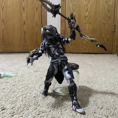 NECA PREDATOR Alpha Predator Ultimate 100th Special Edition Figure Loose w/ Box