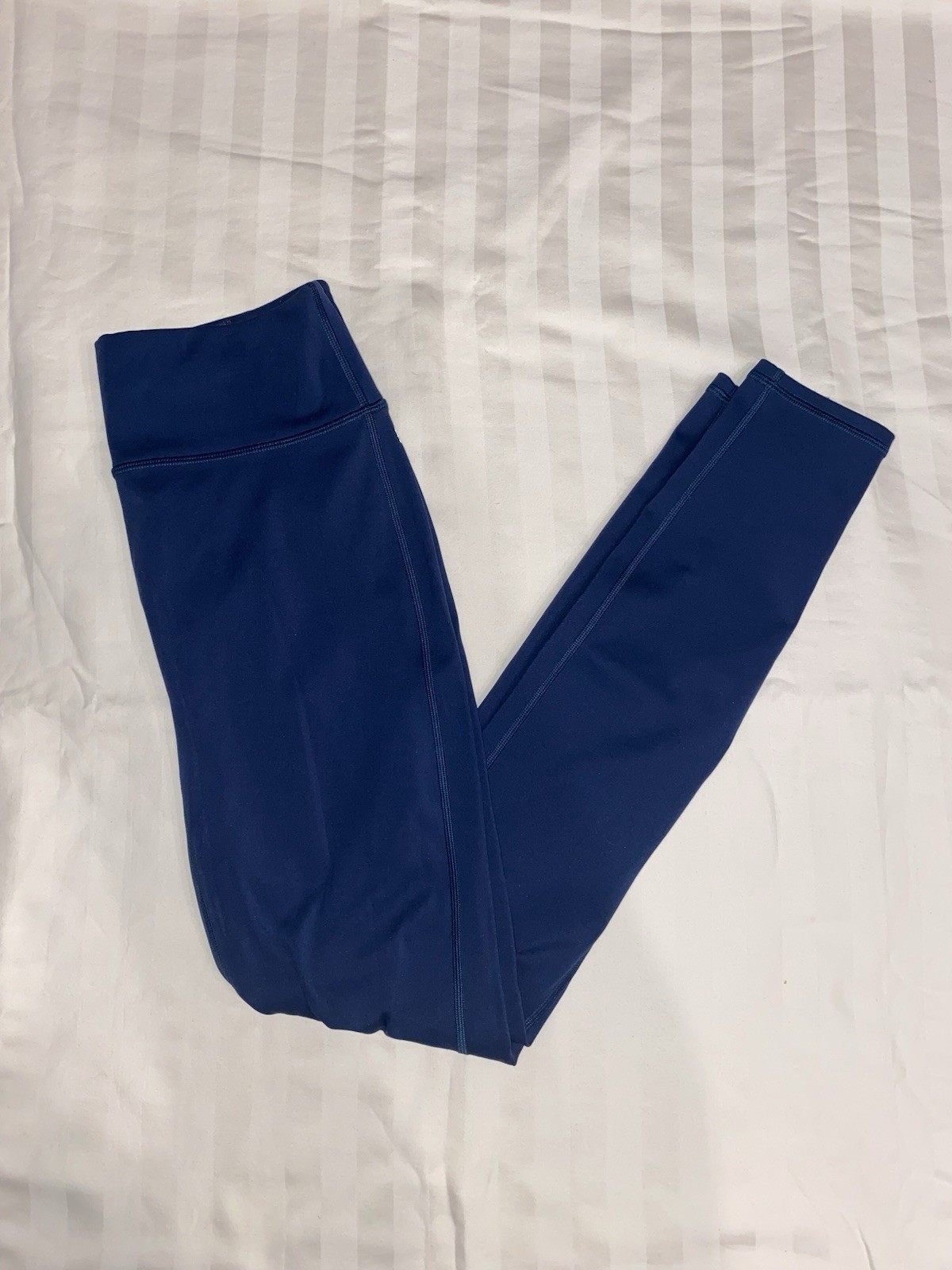 Fabletics Motion 365 Seamless Leggings Size M Blue Retail $70