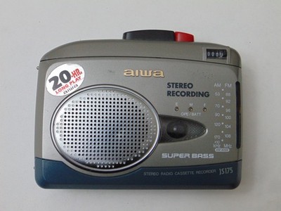 Vintage aiwa Super Bass AM/FM Stereo Radio Cassette Recorder Walkman HS-JS175W
