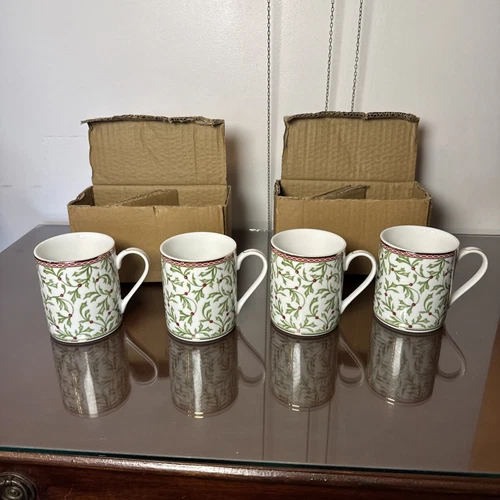 mikasa holiday traditions Set Of 4 Mugs, Brand New In Box! Retired!