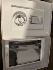 Apple iPad 9.7" Silver Tablet Wi-Fi iOS Touchscreen