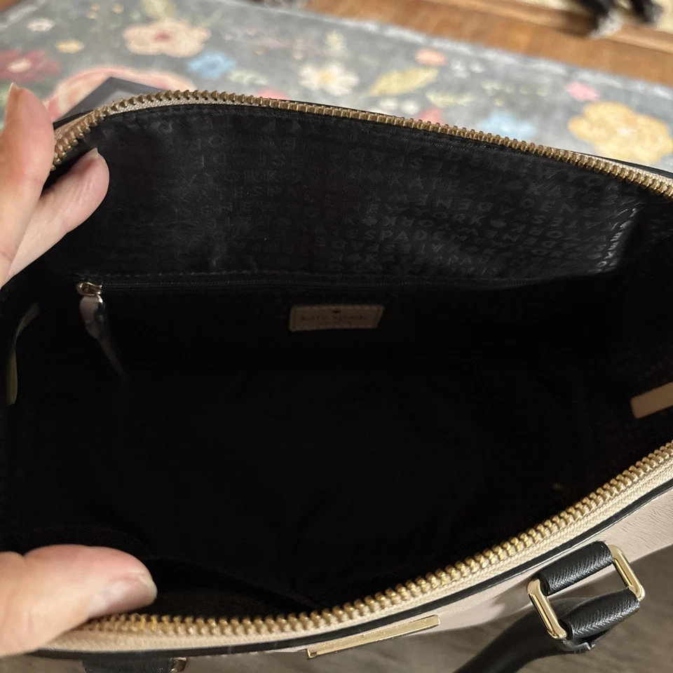 Сумочка Kate Spade Tilden Place Pippa серо-коричневая и черная б/у в отличном состоянии золотистая фурнитура - Изображение 4 из 4