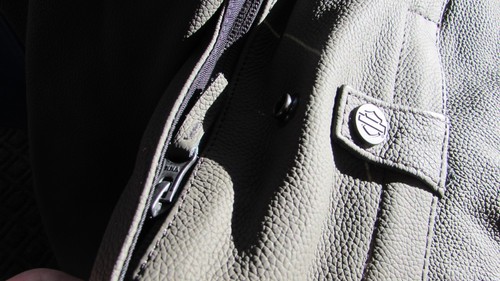 HERMOSA CHAQUETA DE CUERO REFLECTANTE HARLEY DAVIDSON GRIS TRIPLE VENTILACIÓN TALLA - Imagen 6 de 23