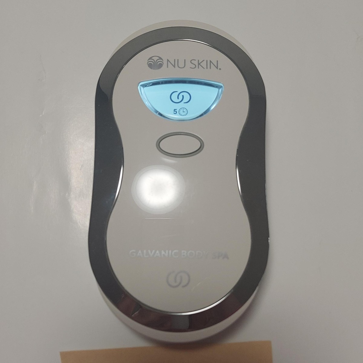 NU SKIN Galvanic Body Spa 美顔器 $_12.JPG?set_id=880000500F