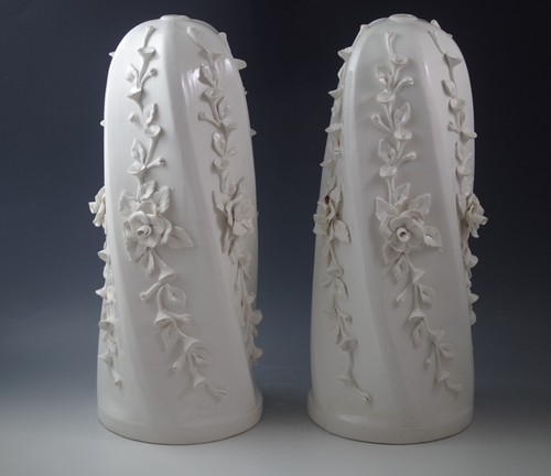 VINTAGE ITALY CERAMIC BLANC DE CHINE SET OF 2 LAMPS-LAMP BASES RAISED DESIGN #2 - Picture 6 of 10