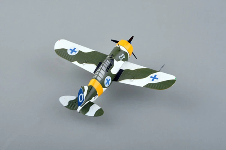 Finland F2A-3 Buffalo aircraft fighter 1/72 non diecast plastic plane Easy model - Image 3 of 4