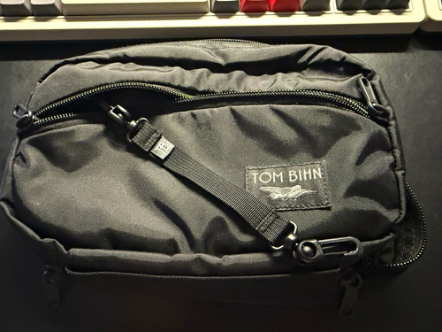 Tom Bihn Handy Little Thing Size 2 HLT2, No carabiner clips