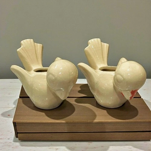 Shawnee Pottery White Bird Planters Lot of 2 Small Vintage 1950s Orange Beak (1)