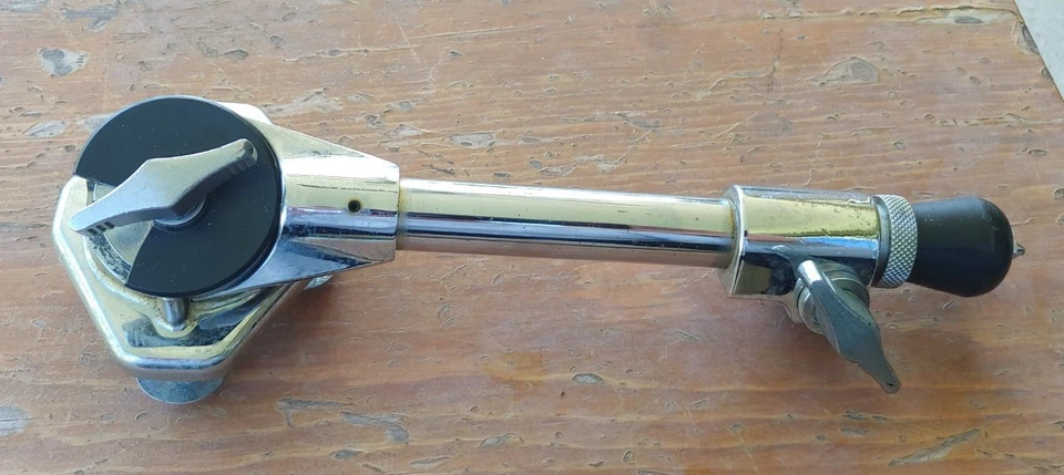 Tambores Perla Original Mediados Años 80 Lado Izquierdo ESPUELA DE TAMBOR BAJO con TORNILLOS DE MONTAJE Originales Foto 2 de 4