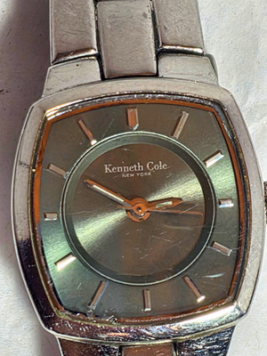 Kenneth Cole New York Women s Quartz Analog Watch Gray Dial Silver Bracelet