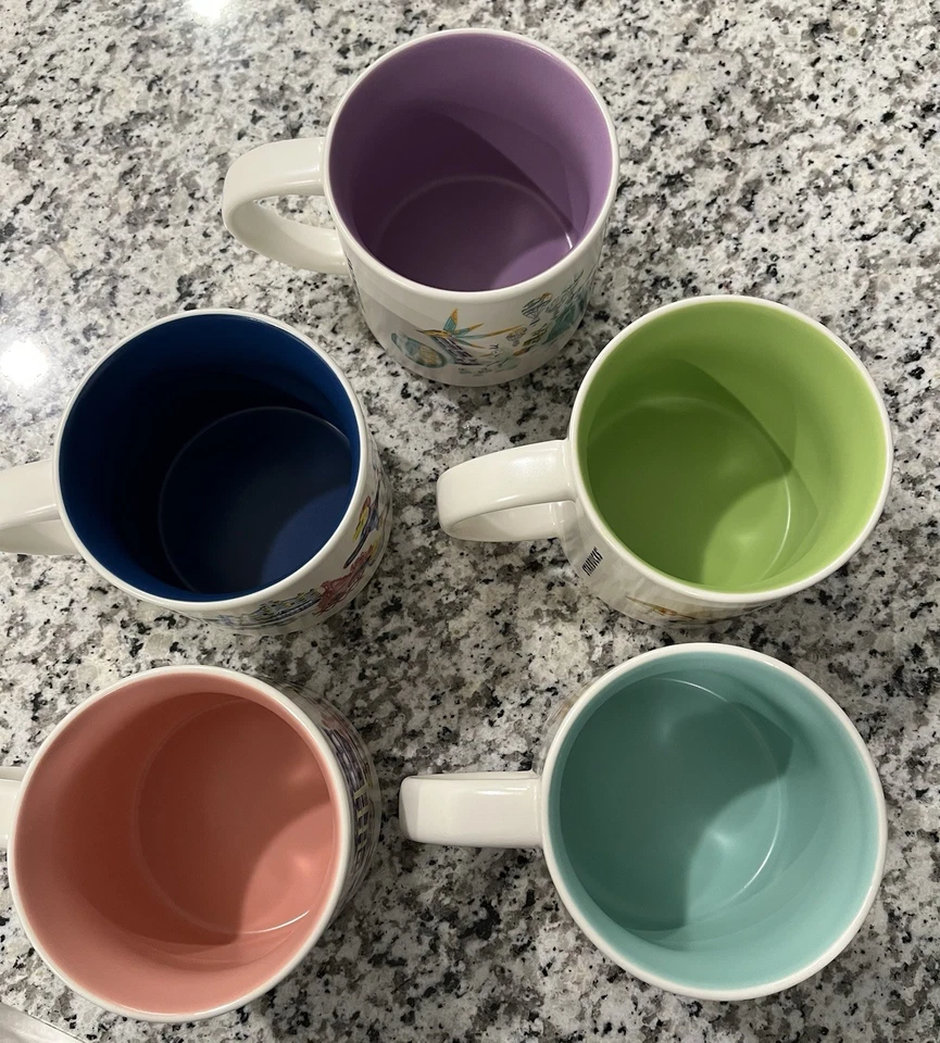 Lote de 6 tazas, vasos y botellas de cantimplora de corcho Starbucks de los parques de Disney Foto 3 de 4