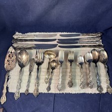 INTERNATIONAL INTERLUDE SILVERPLATE FLATWARE - Service for 8 - 48 pieces