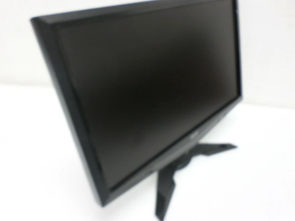 ACER G205HV bd 20-inch Widescreen Flat-Panel LCD Monitor 60Hz 5Ms 1600 x 900 - Image 3 of 4