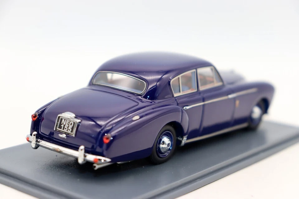 NEO Scale Models 1/43 Lagonda 3 Litre 1955 Resin Car For Collection Gift - Image 4 of 4
