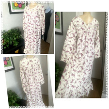 Vintage ASHLEY TAYLOR INTIMATES Floral Ruffle Print Nightgown Size Small lp