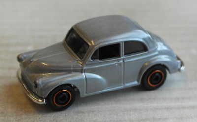 Matchbox Morris Minor Saloon silbermetallic MBX Oldtimer Mattel Auto Car silver